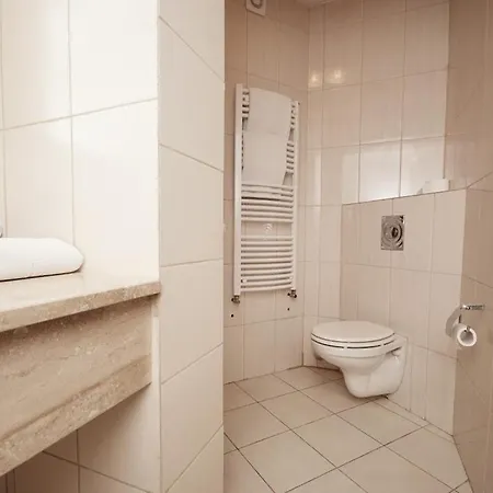 Gasthuis Pokoje Blisko Plazy Sopot