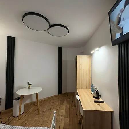 게스트하우스 Blisko Plazy 3*